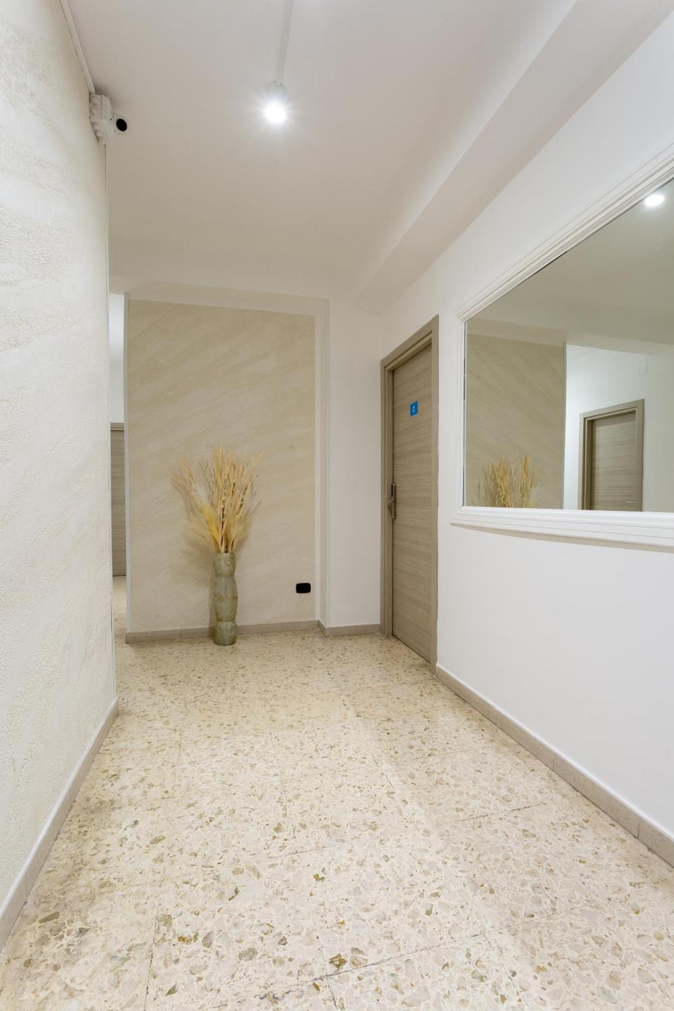 Napoli Fly Guest House 290 Buitenkant foto